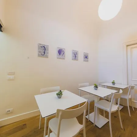 Design Oda ve Kahvaltı