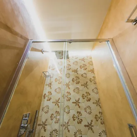 Design Oda ve Kahvaltı Cefalù